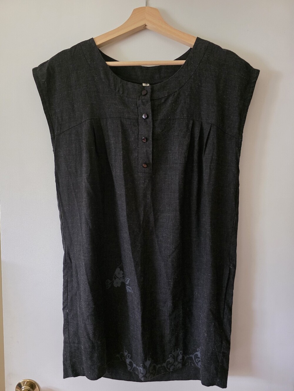 Black Sleeveless Tunic